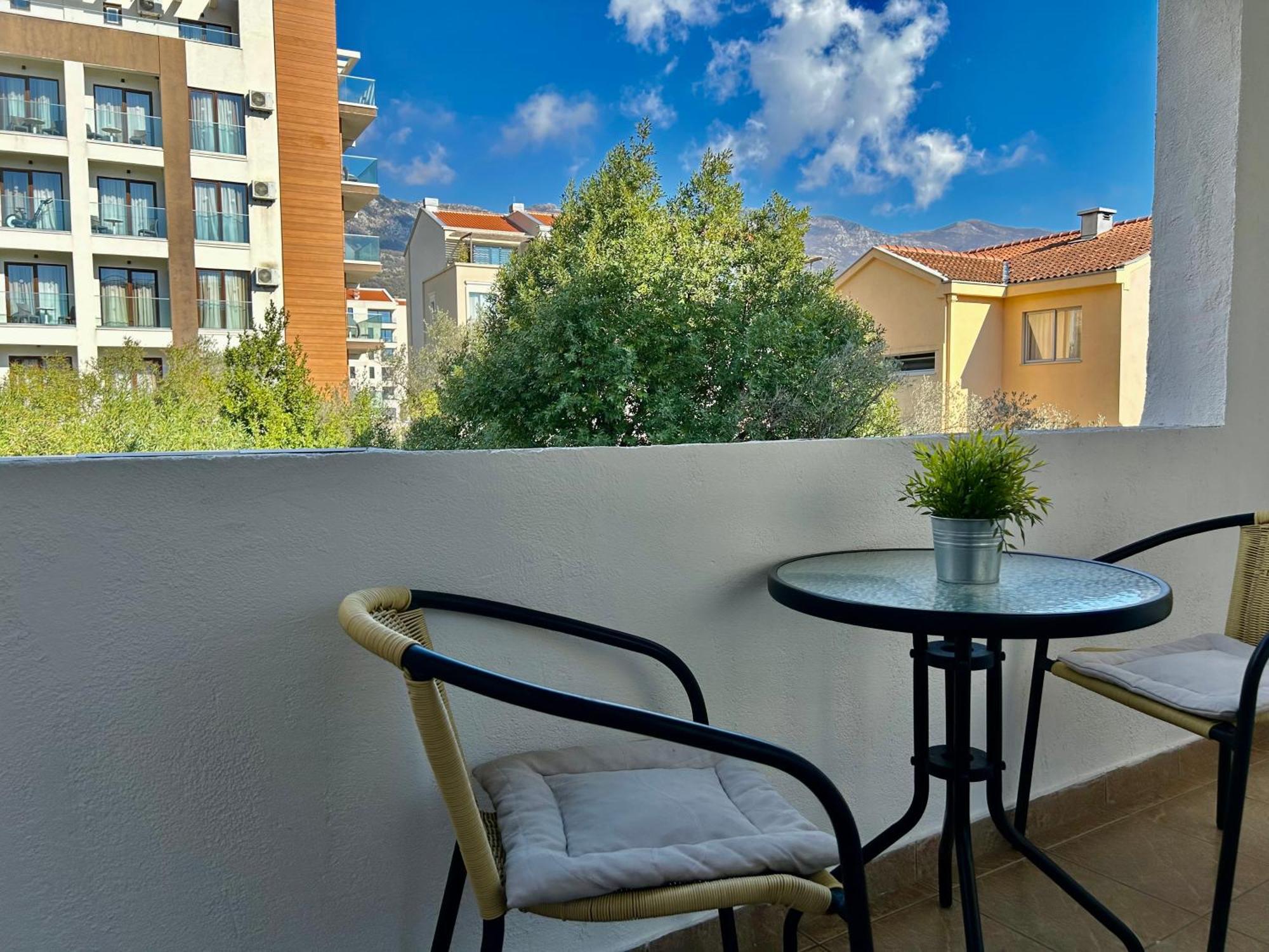 Apartments Mitende Budva Extérieur photo